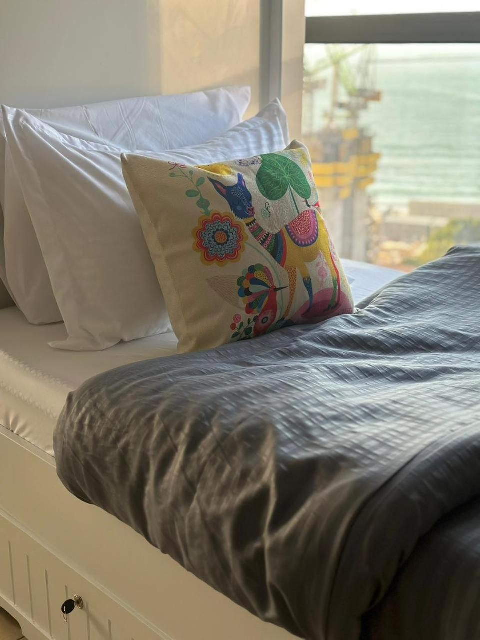 Arabian Nights Beach Hostel Dubai Esterno foto